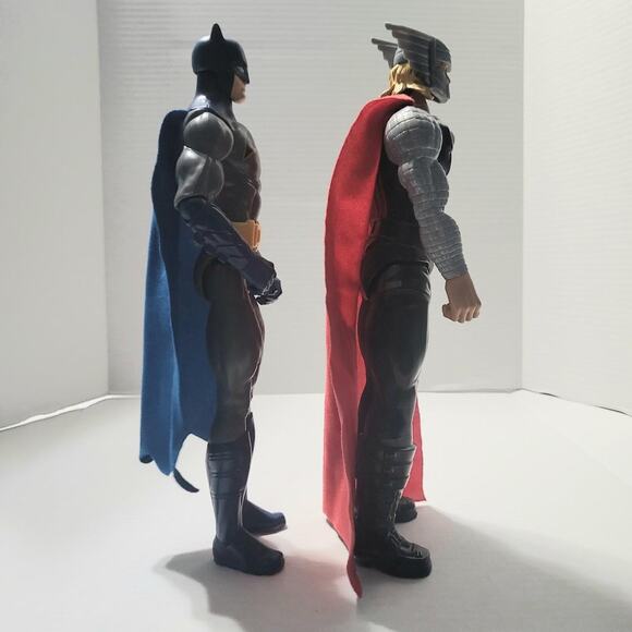 Marvel Thor vs dc batman - Picture 6 of 6